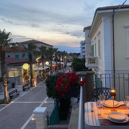 Zi Maria Hotel Marina di Cecina Kültér fotó