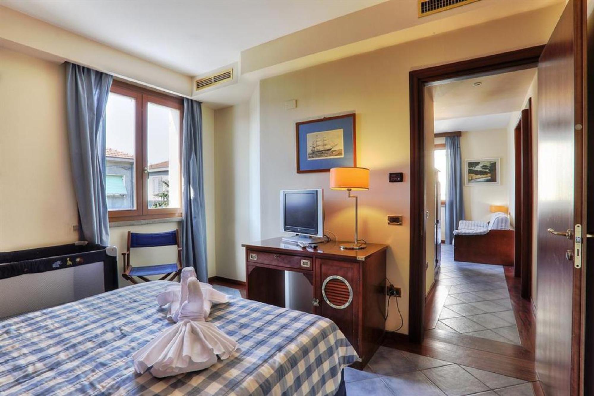 Zi Maria Hotel Marina di Cecina Kültér fotó
