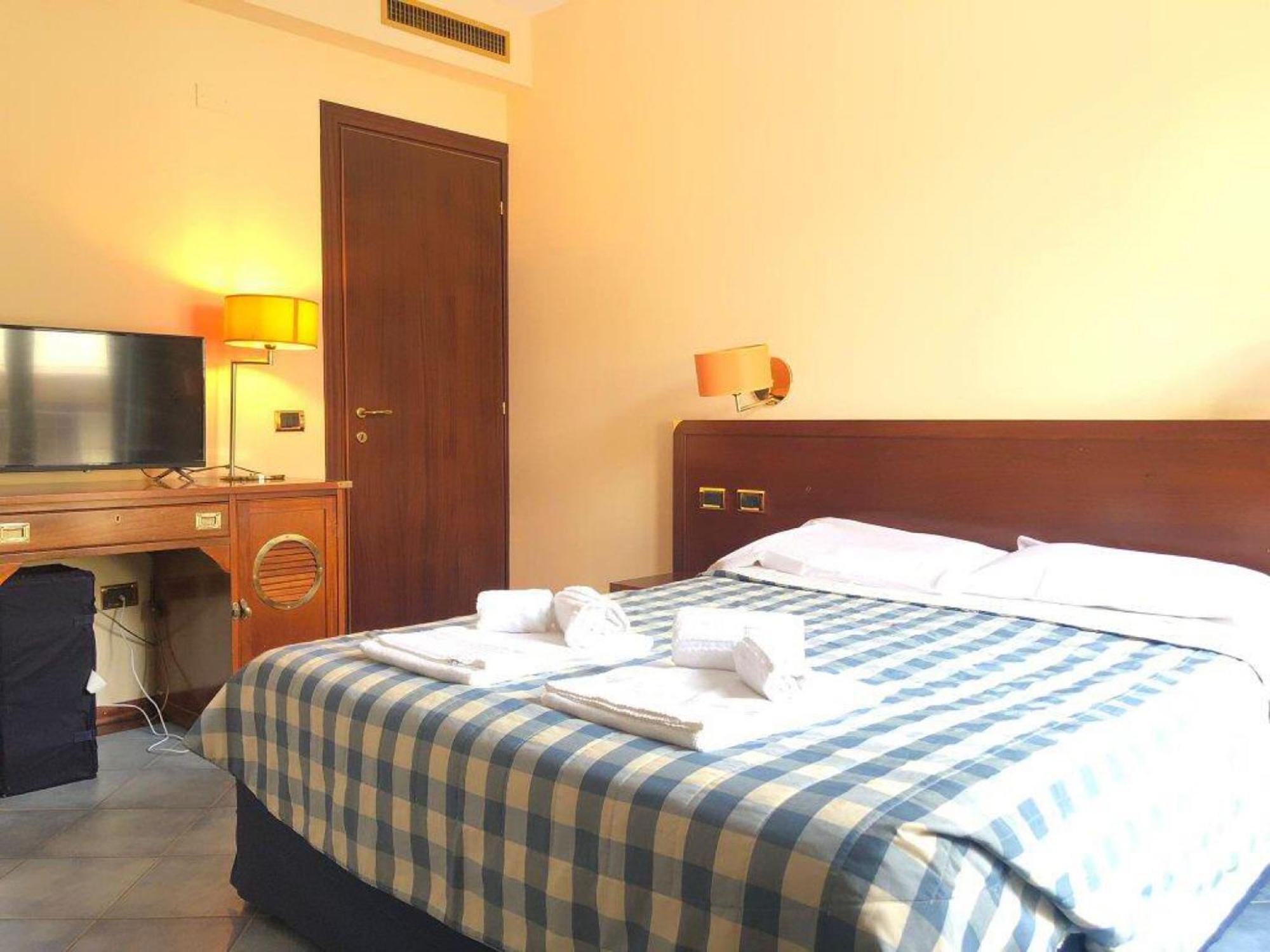 Zi Maria Hotel Marina di Cecina Kültér fotó