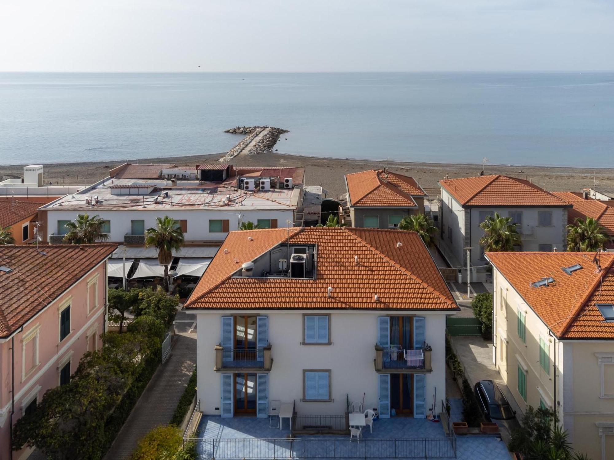 Zi Maria Hotel Marina di Cecina Kültér fotó