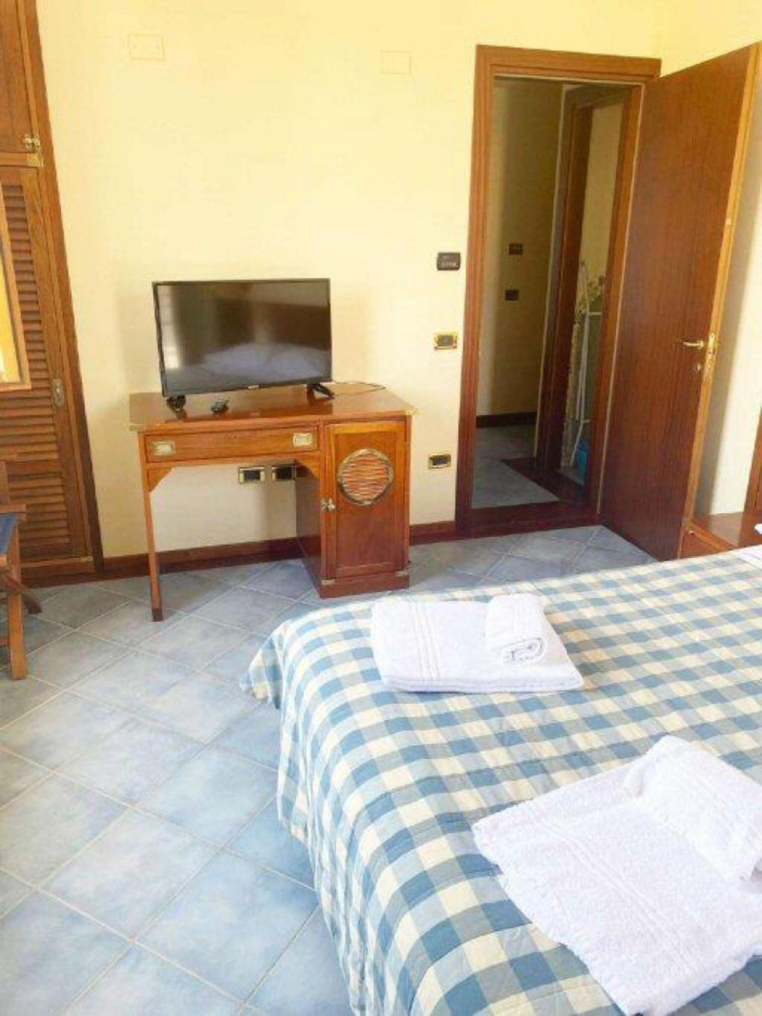 Zi Maria Hotel Marina di Cecina Kültér fotó