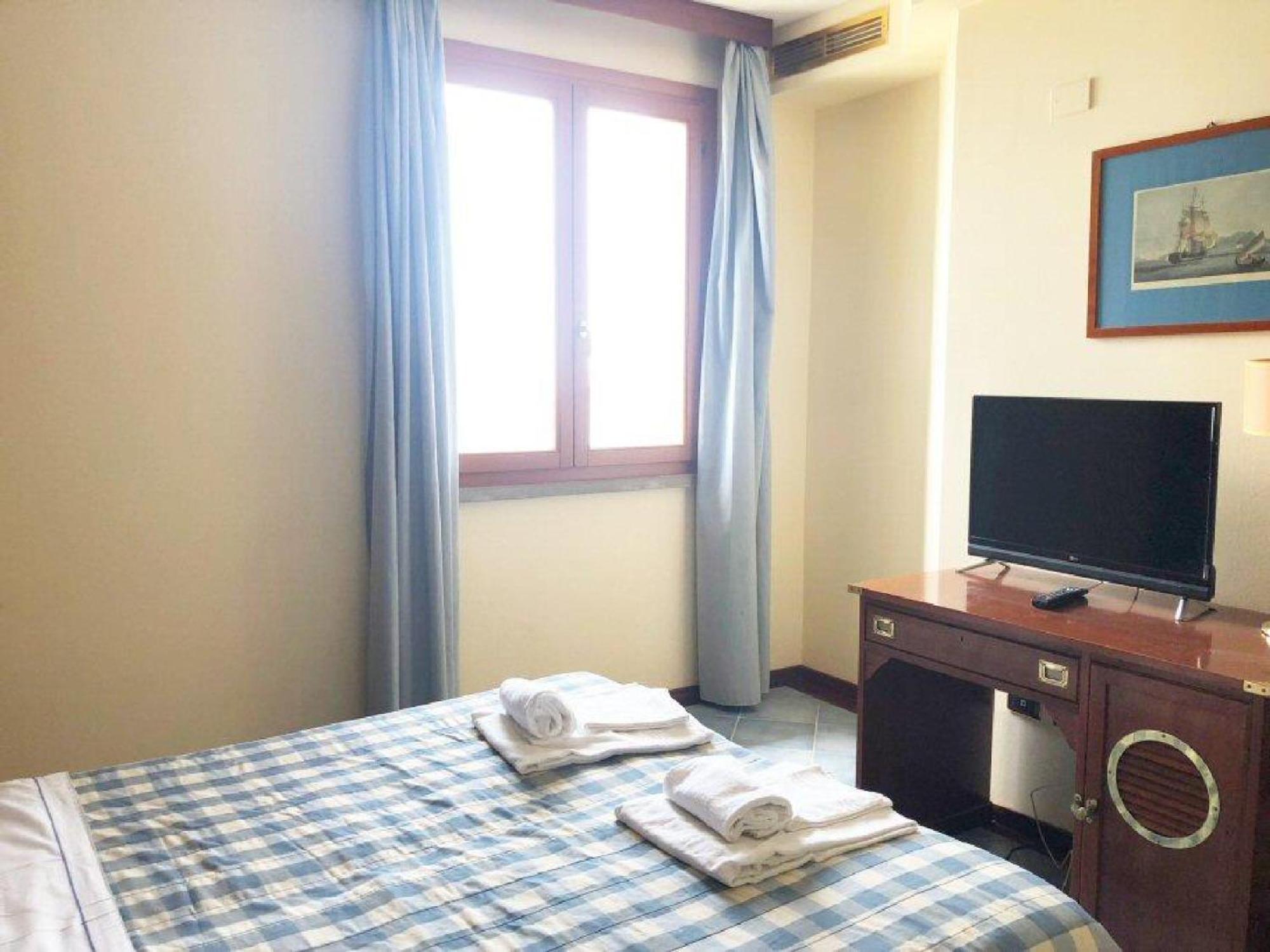 Zi Maria Hotel Marina di Cecina Kültér fotó